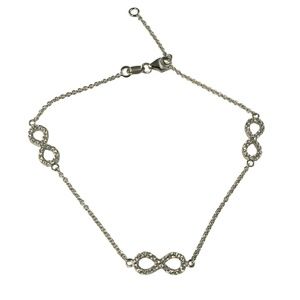 18 Karat White Gold and Diamond Infinity Bracelet #13825